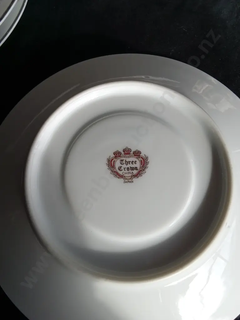 10 PIECES FLORAL DISHWARE Image 1++