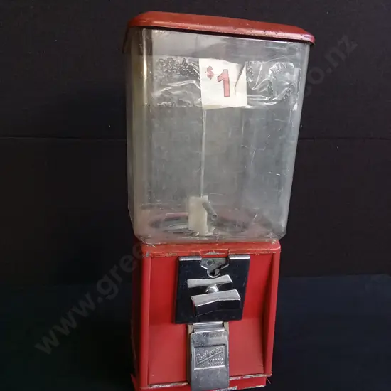 VINTAGE NORTHWESTERN RED SINGLE HEAD VENDING MACHINE