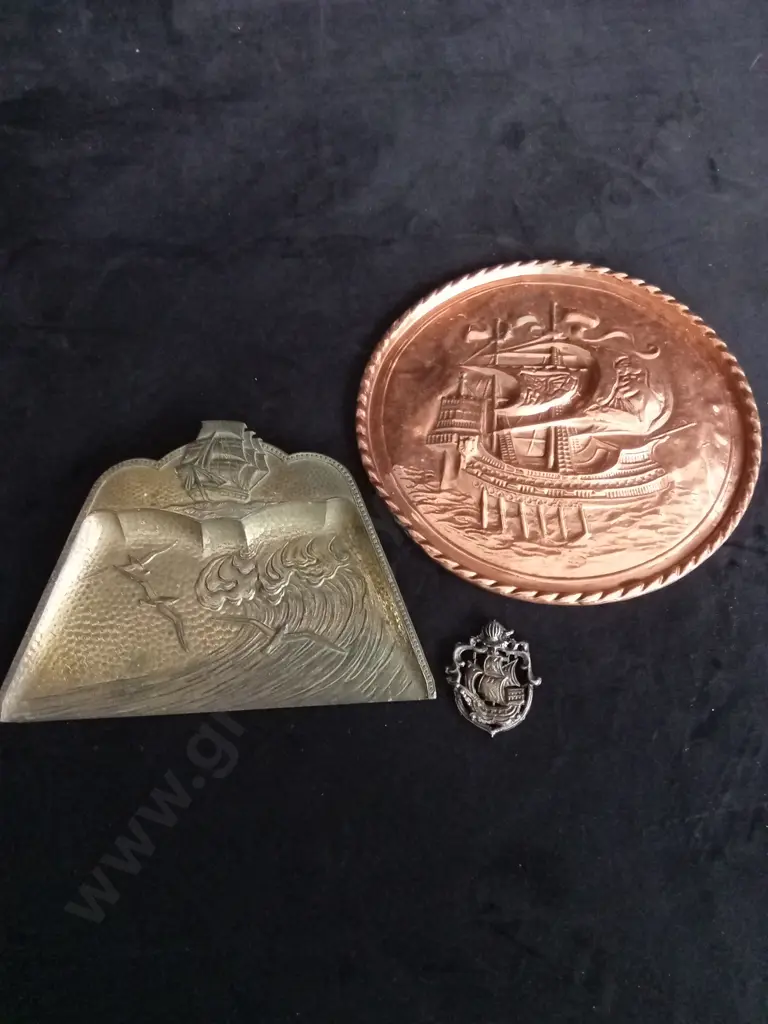 3 DECORATIVE SHIP ITEMS Image 1++