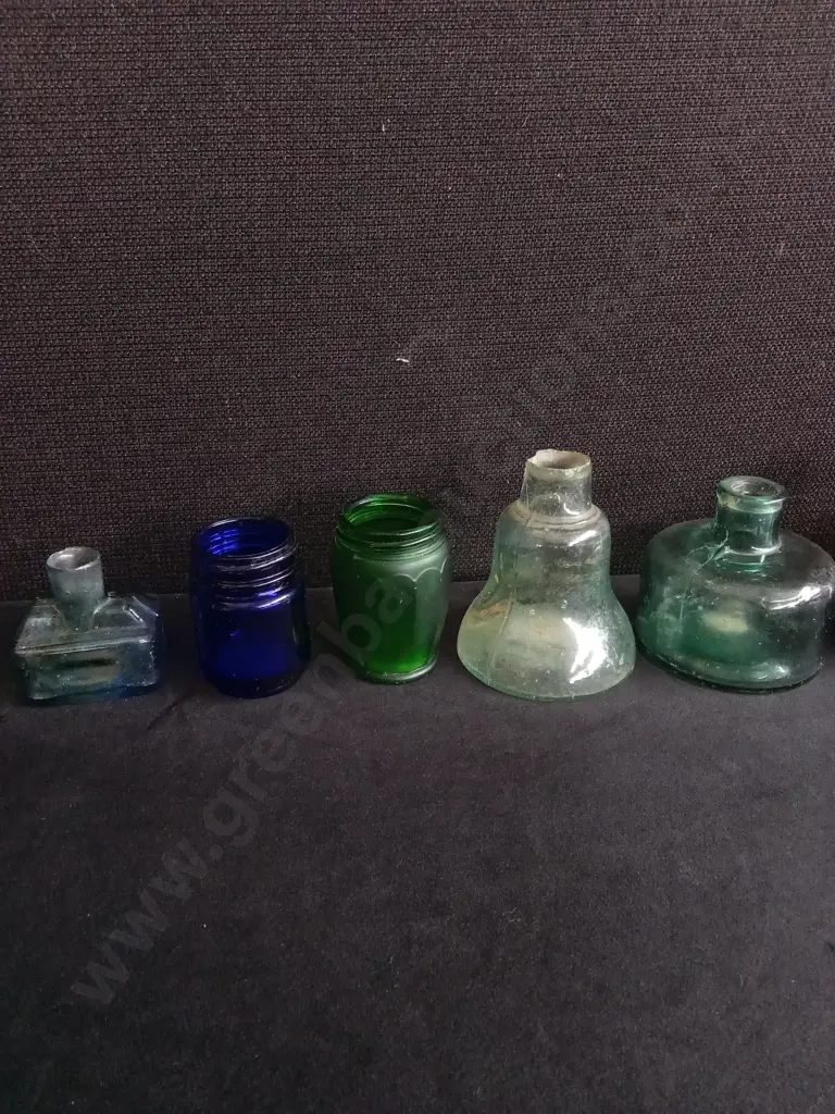LOT OF 10 VINTAGE ANTIQUE SMALL GLASS BOTTLES, MOSTLY INK BOTTLES Image 1++