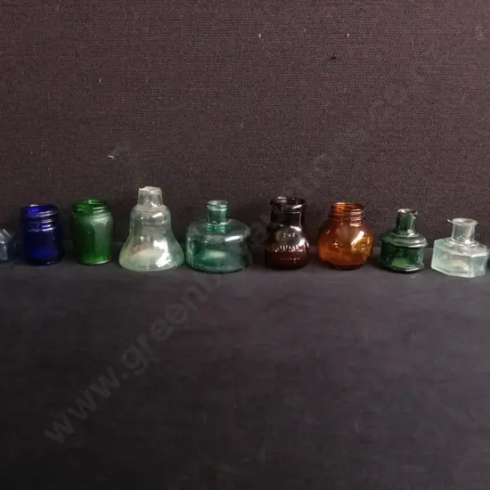 LOT OF 10 VINTAGE ANTIQUE SMALL GLASS BOTTLES, MOSTLY INK BOTTLES