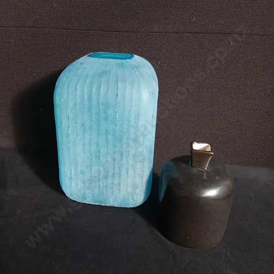 BLUE FROSTED GLASS VASE AND CERAMIC VASE