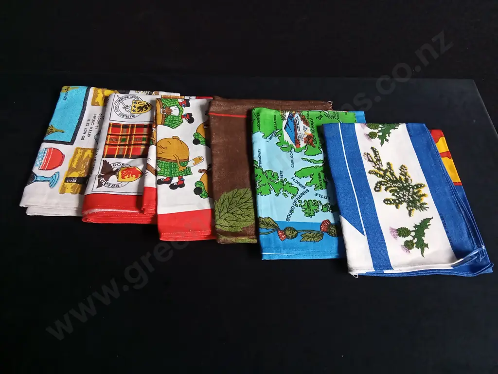 6 VINTAGE COTTON SOUVENIR TEA TOWELS Image 1++