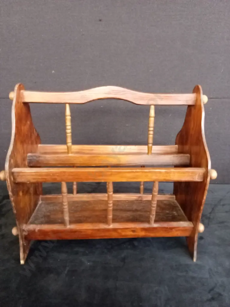 VINTAGE WOODEN MAGAZINE RACK Image 1++