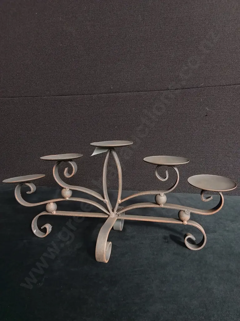 BRAND NEW METAL CANDLE HOLDER Image 1++