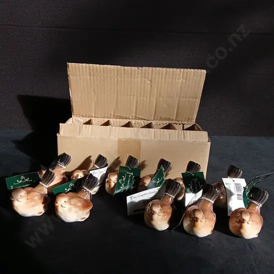 BRAND NEW SETS OF 12 DECORATION BIRDS, MISSING ONE