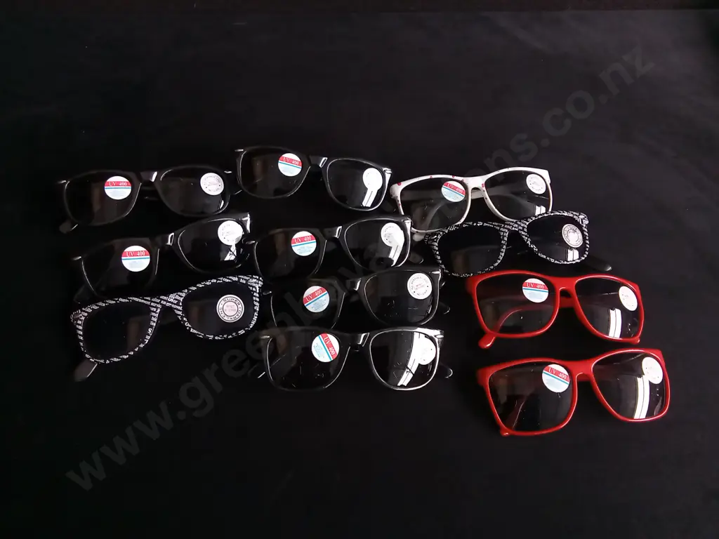 11 PIECES SUNGLASSES Image 1++