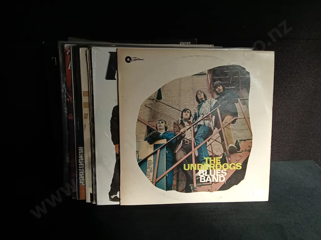 MIX OF VINTAGE RECORDS Image 1++