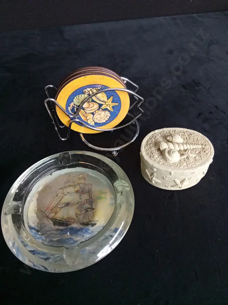 3 OCEAN THEMED ITEMS Image 1++
