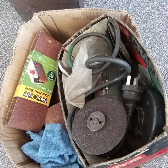 RYOBI ANGLE GRINDER AND SAND PAPER