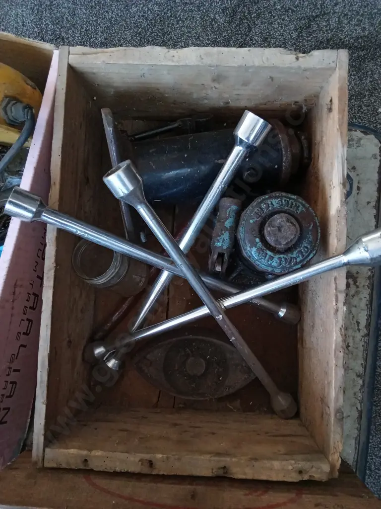 WOODEN CRATE OF TOOLS Image 1++