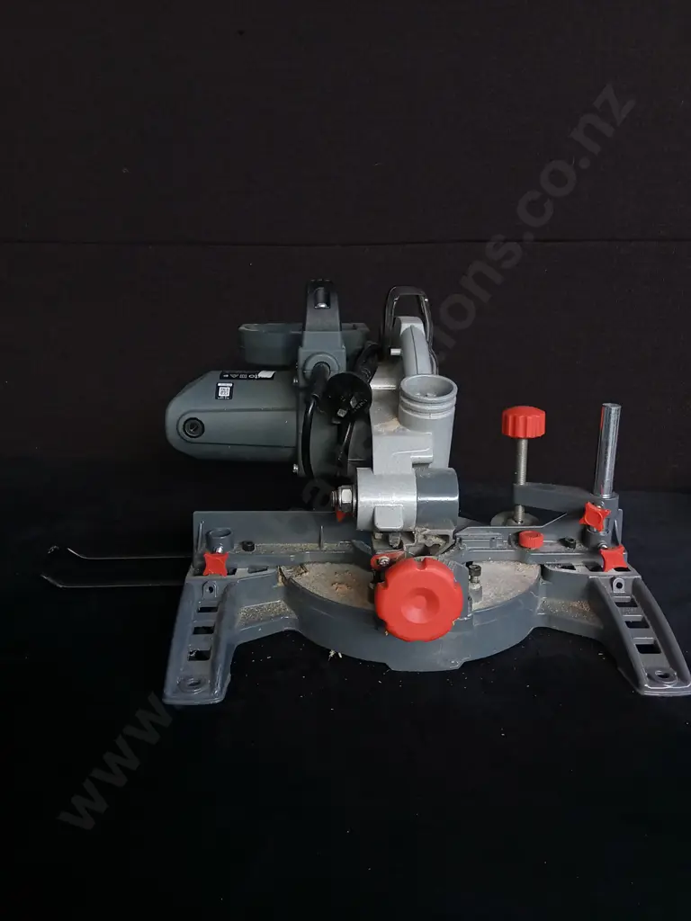 OZITO MITRE SAW Image 1++