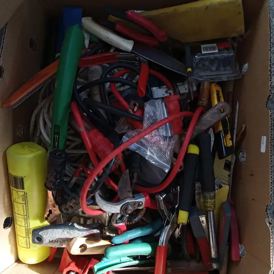 BOX MIX OF TOOLS