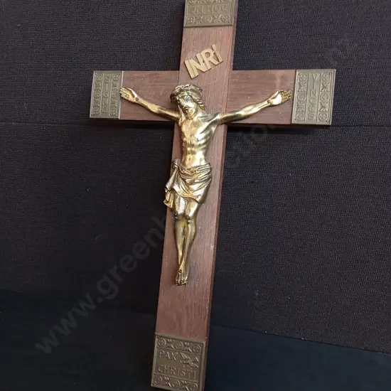 WOODEN AND GOLD COLOURED CRUCIFIX