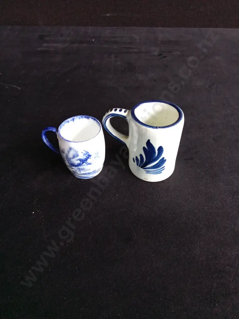 2 SMALL CERAMIC MUGS ONE IS ROYAL DOULTON Image 1++