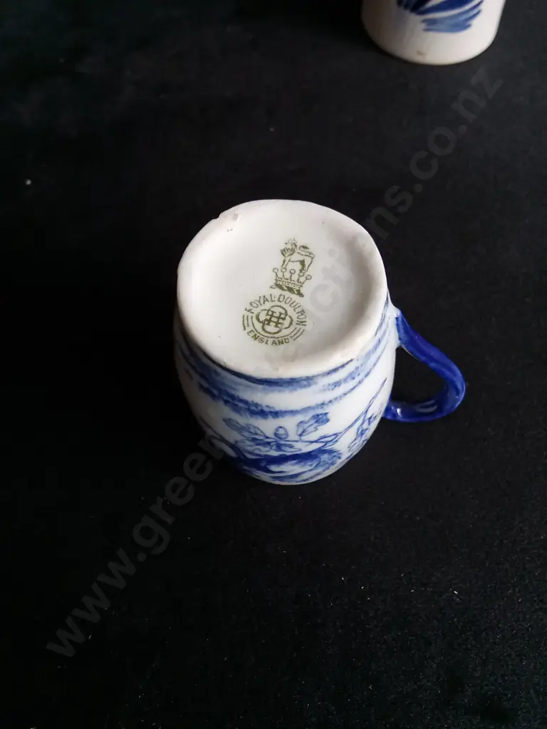 2 SMALL CERAMIC MUGS ONE IS ROYAL DOULTON Image 1++