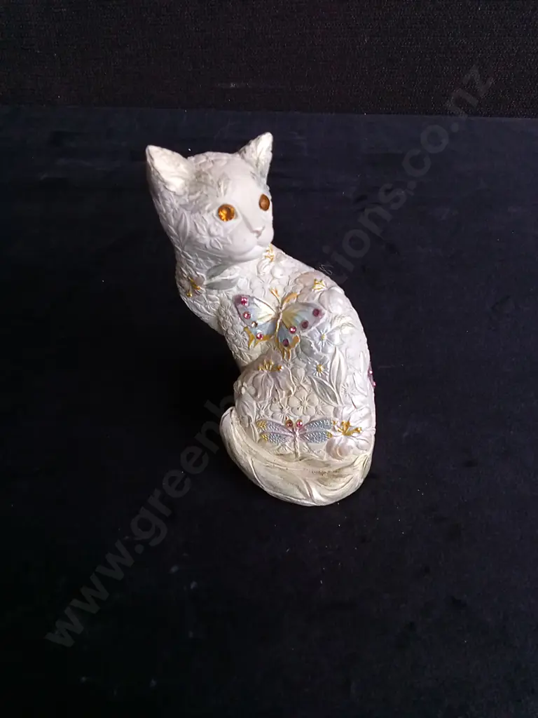 CAT FIGURINE Image 1++
