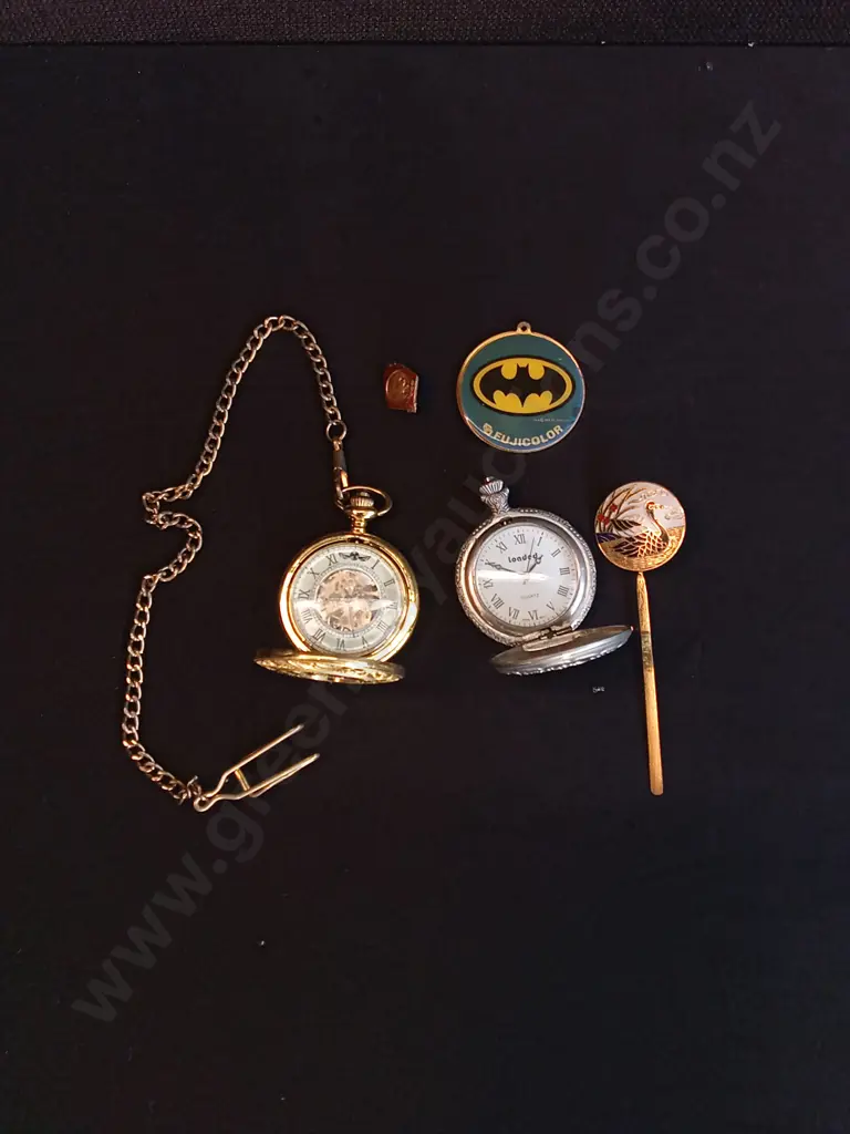 MIX OF VINTAGE POCKET WATCHES AND PINS Image 1++