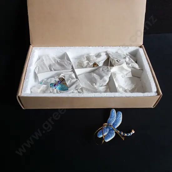BOX OF 6 ARTICULATED DRAGONFLY ORNAMENTS, CLOISONNE ENAMEL