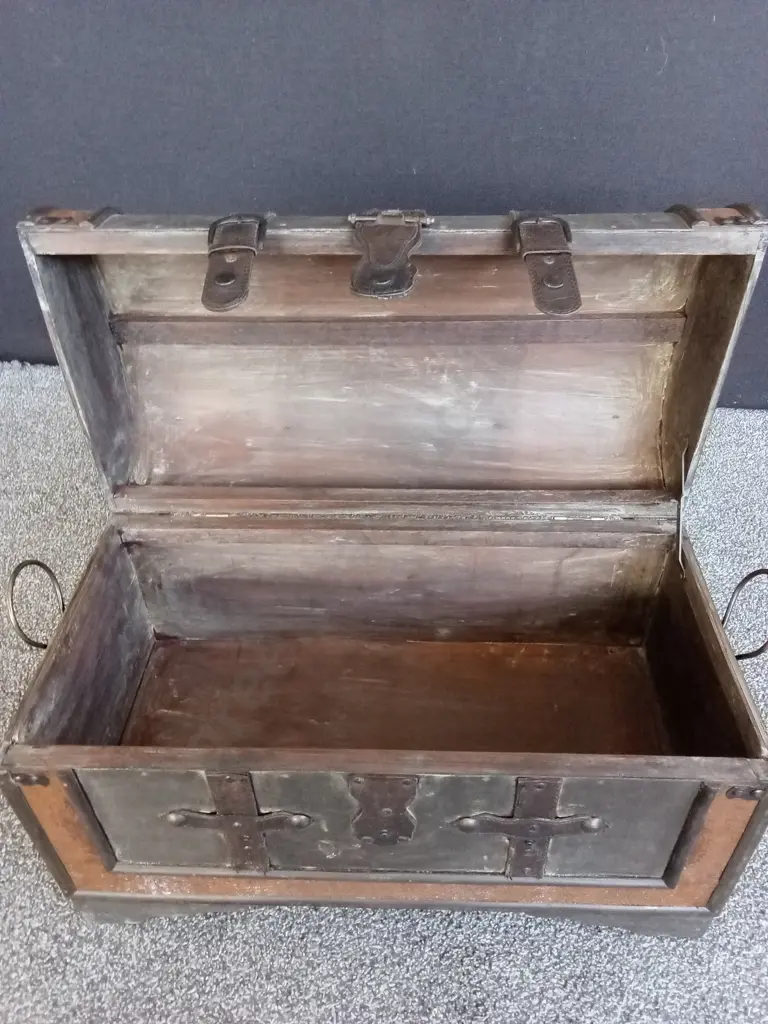 VINTAGE STORAGE CHEST L58CM Image 1++