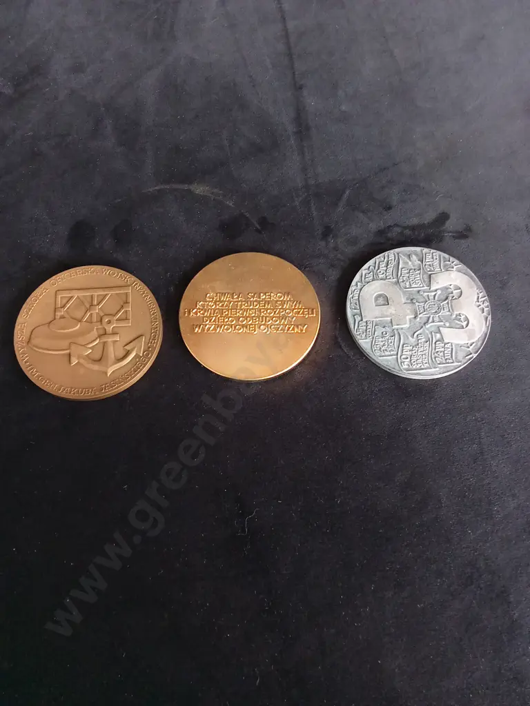 3 POLISH MILITARY MEDALS Image 1++