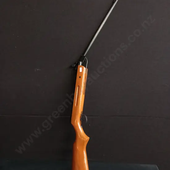 BREAK BARREL AIR RIFLE