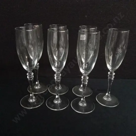 SET OF 7 VINTAGE LUMINARC/ CRISTAL D'ARQUES FRANCE CHAMPAGNE FLUTES