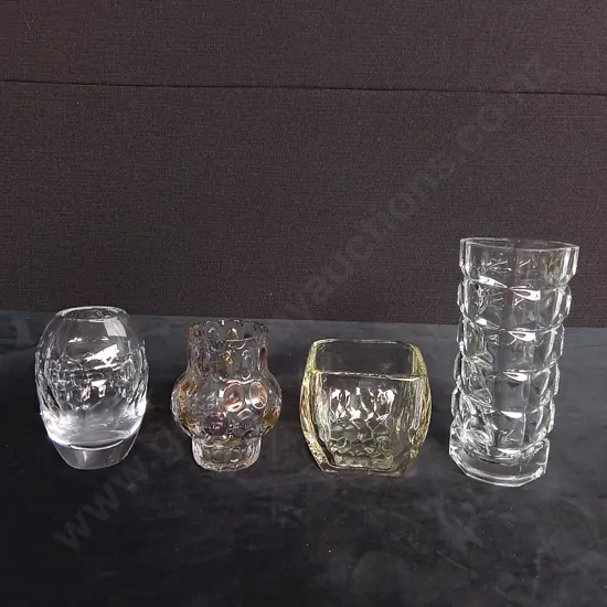 4 GLASSWARE ITEMS