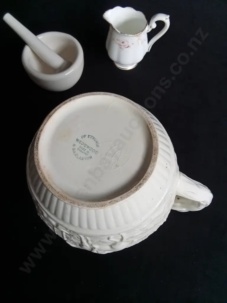 VINTAGE WEDGEWOOD DEVONSHIRE CREAMEARE HUNTING PITCHER, FINE PORCELAIN ROSE CREAMER, AND CERAMIC MORTAR AND PESTLE Image 1++