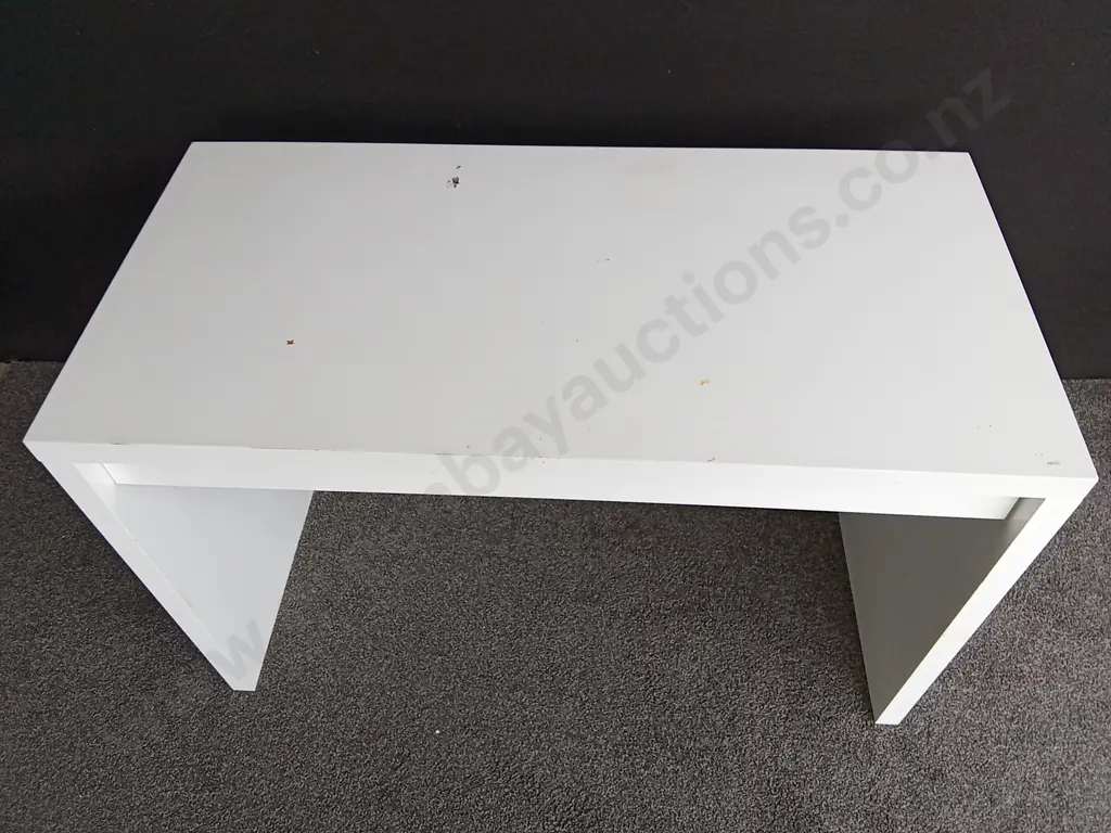 WHITE DESK WITH ONE DRAWER D60CM L1.2M H77CM Image 1++