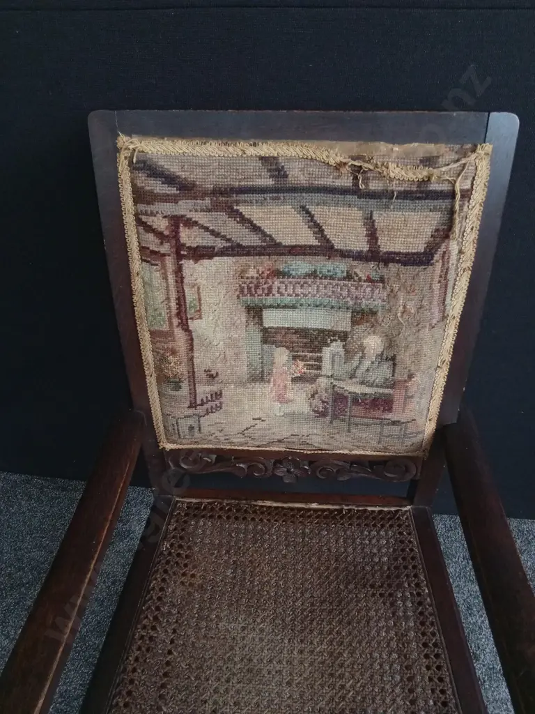 ANTIQUE ARMCHAIR WITH TASPESTRY UPHOLSTERED BACKREST Image 1++