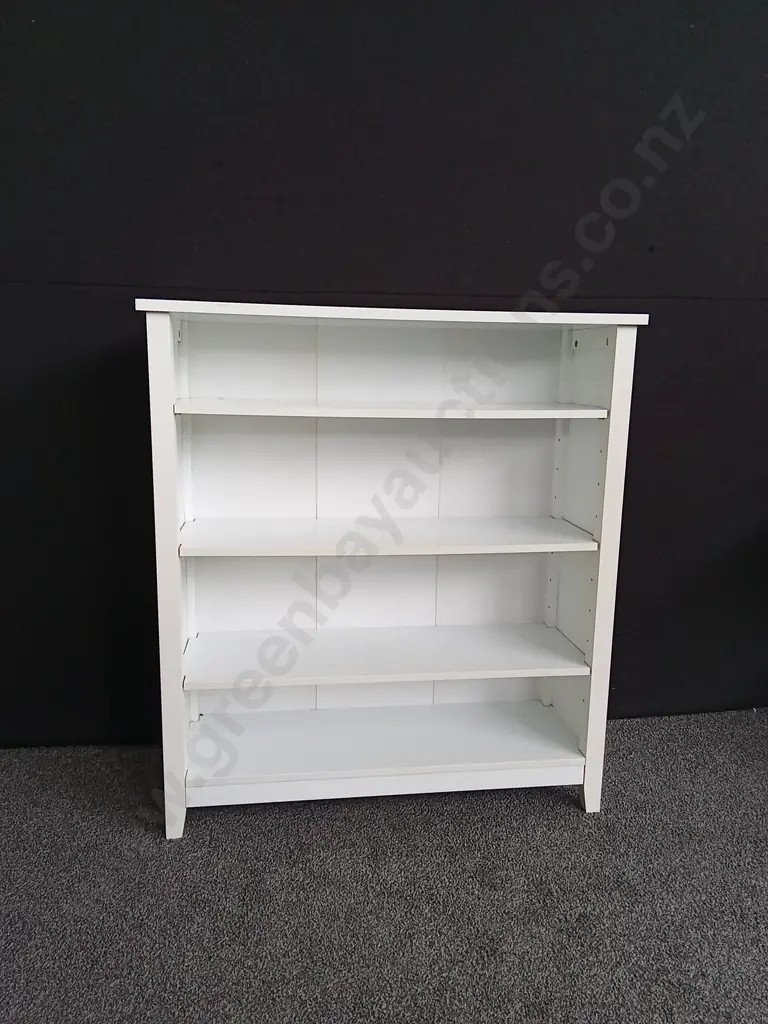 WHITE QUEEN BOOKCASE H1.1M L90CM D30CM Image 1++