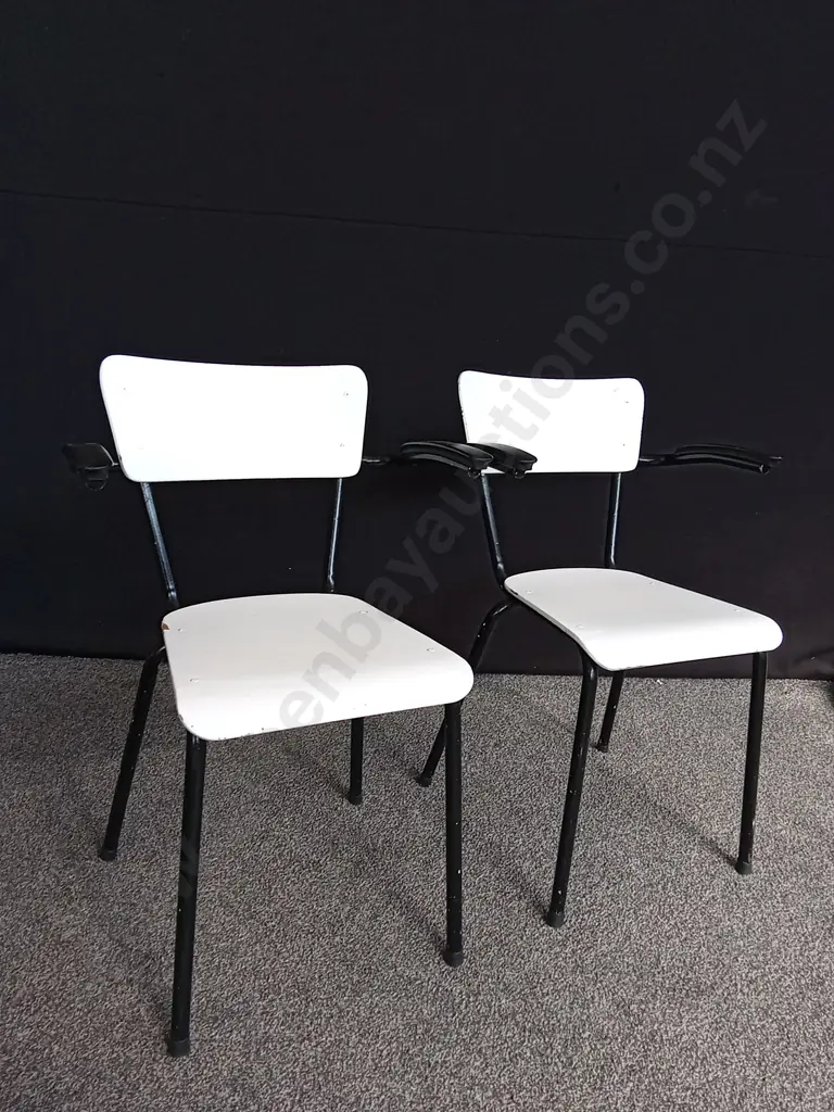2 VINTAGE WHITE FORMICA SEATS Image 1++