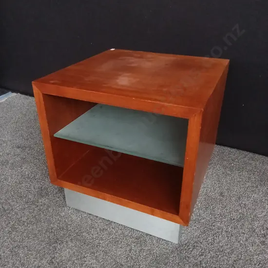 VINTAGE WOODEN AND GLASS SIDE TABLE, W 50 CM X D 50 CM X H 50 CM