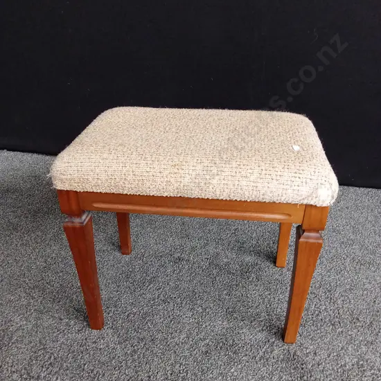CUSHIONED STOOL H46CM L52CM D34CM
