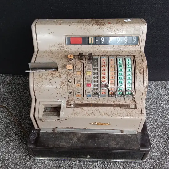 VINTAGE NATIONAL CASH REGISTER FROM THE 1950S