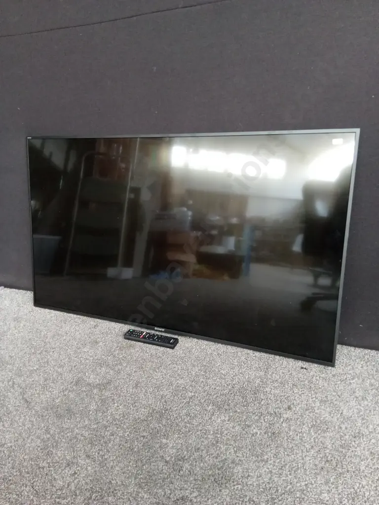 SONY KD/55X8500D 48INCH TELEVISION WITH REMOTE - WORKING Image 1++