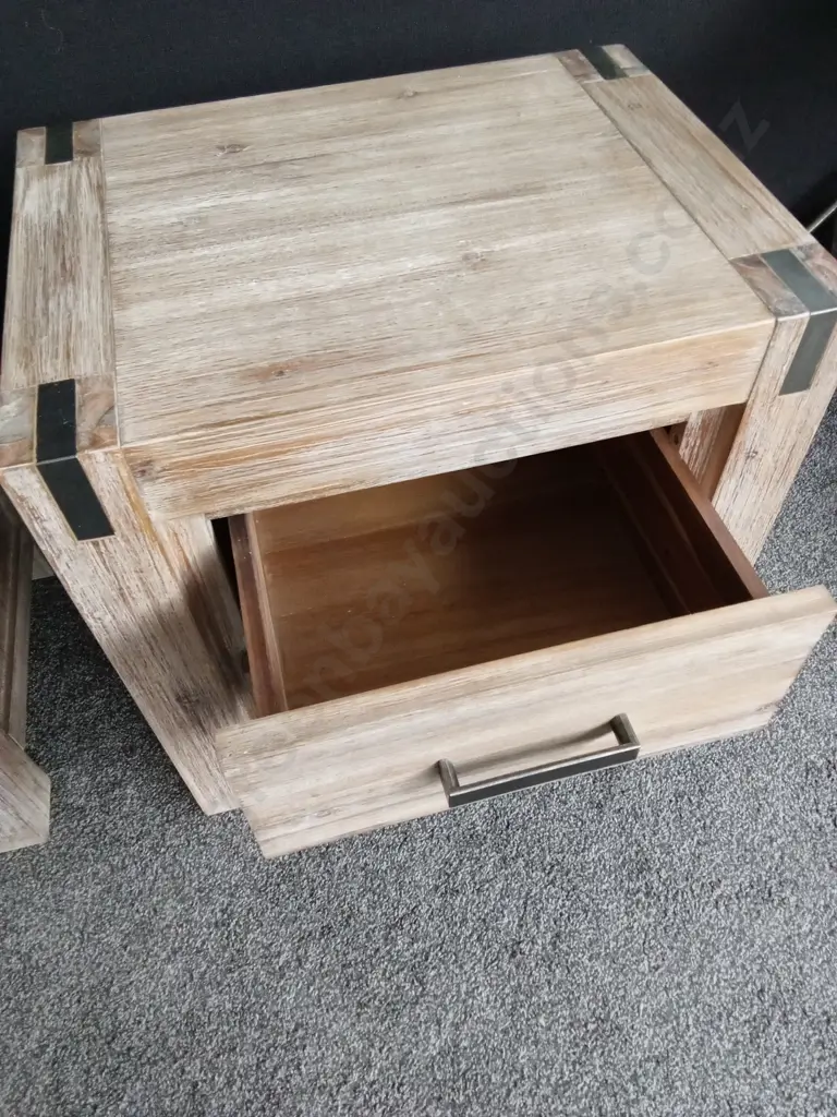 SET OF WOODEN BEDSIDE TABLES L59CM D45CM H55CM Image 1++
