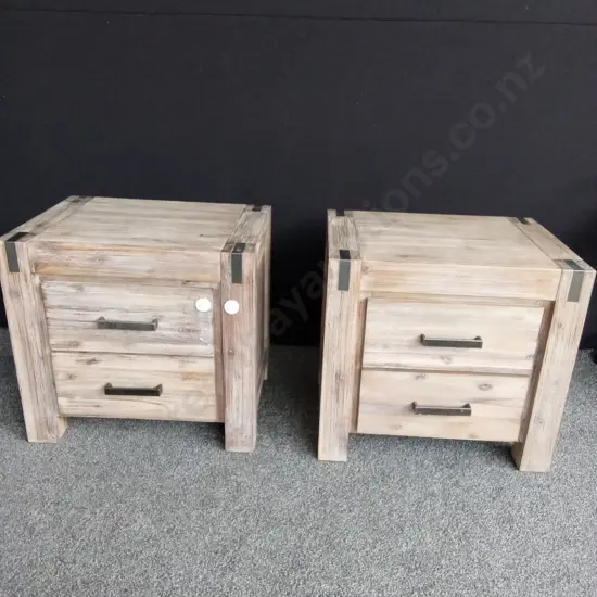 SET OF WOODEN BEDSIDE TABLES L59CM D45CM H55CM
