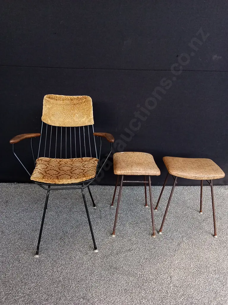 MID CENTURY MODERN ARMCHAIR WITH 2 UPHOLSTERY AND SLENDER METAL LEGS Image 1++
