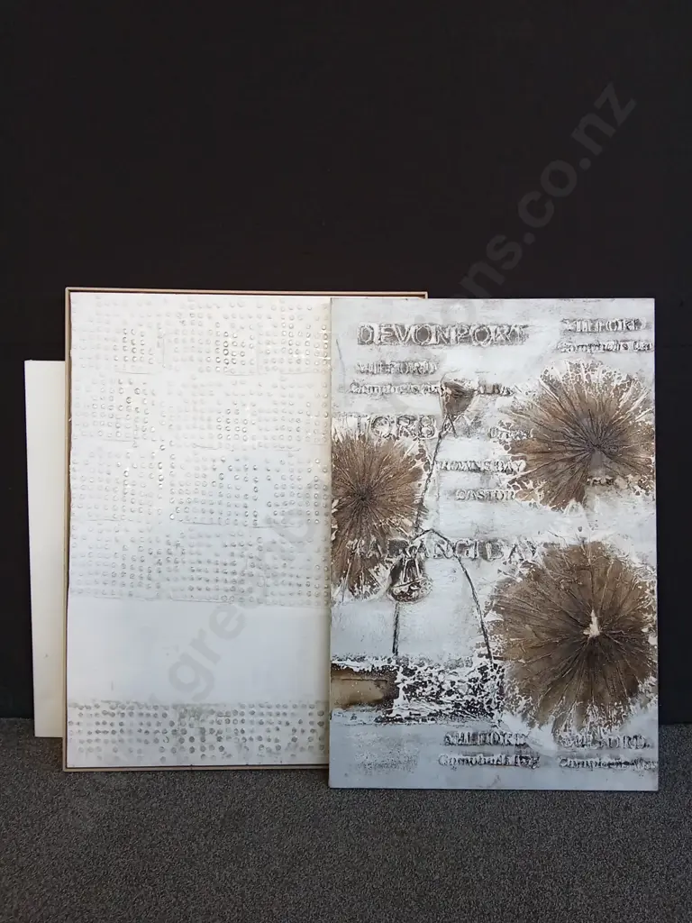 2 PIECES OF CANVAS AT AND 1 BLANK CANVAS WITH SMALL DAMAGE Image 1++