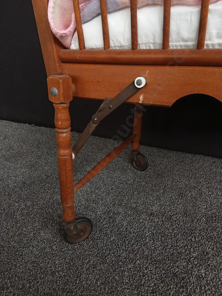 VINTAGE MID CENTURY LALOLI WOODEN BASSINET/ COT, 1960S NZ MADE. H 74 CM X W 85 CM X D 45 CM Image 1++