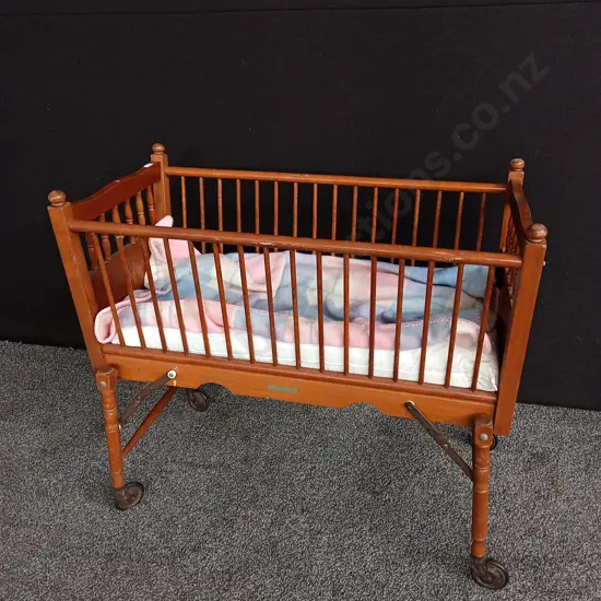 VINTAGE MID CENTURY LALOLI WOODEN BASSINET/ COT, 1960S NZ MADE. H 74 CM X W 85 CM X D 45 CM