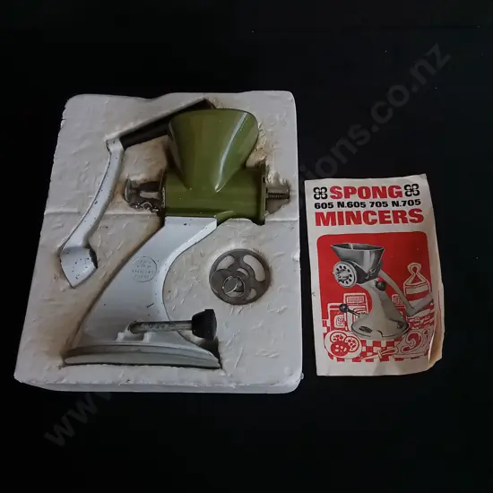 VINTAGE SPONG & CO. MINCER