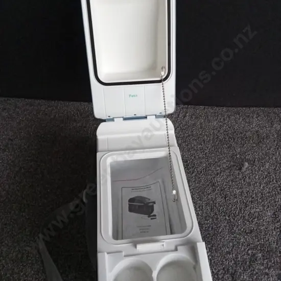 8L CAR CHILLER WITH WARMER FUNCTION