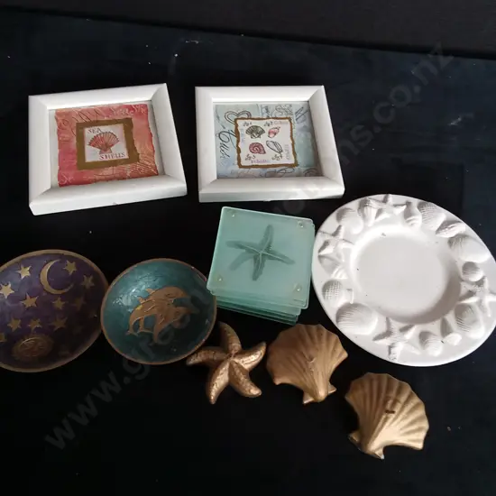 9 OCEAN THEMED DECORATIVE ITEMS