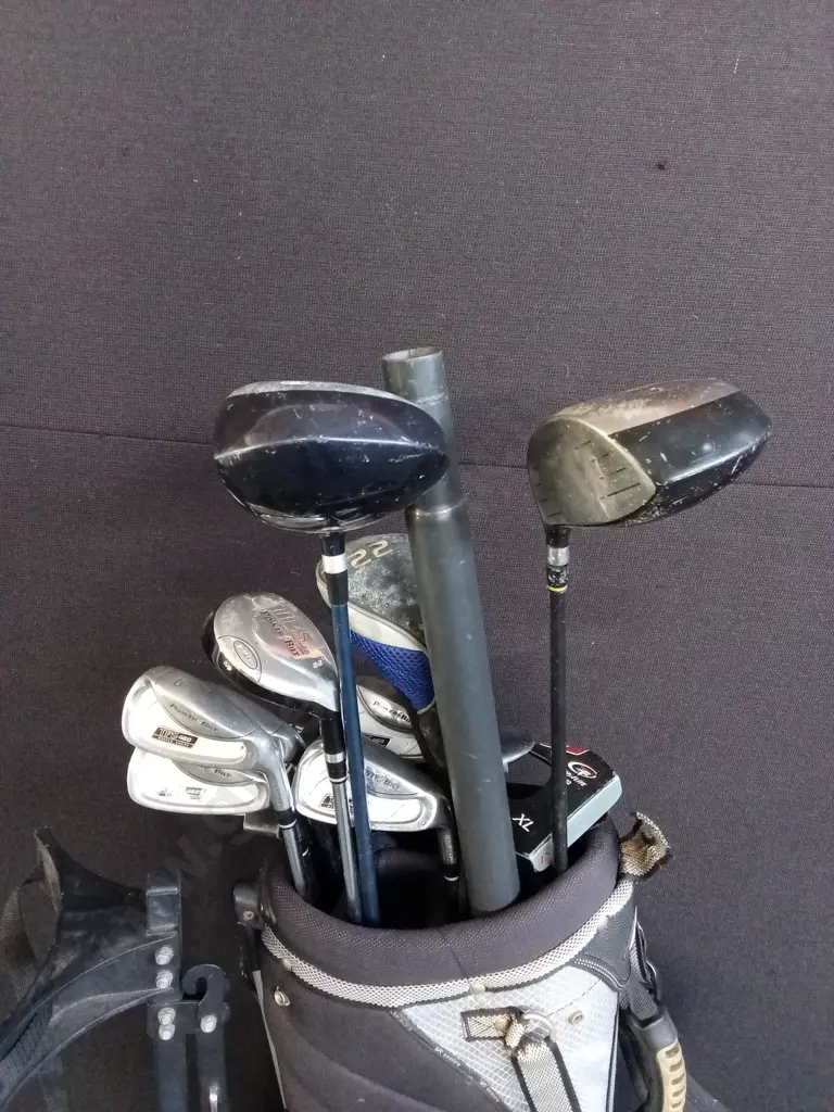 MIZINO GOLF BAG WITH GOLF CLUBS AND COLLAPSIBLE 2 WHEEL GOLF PULL CART Image 1++