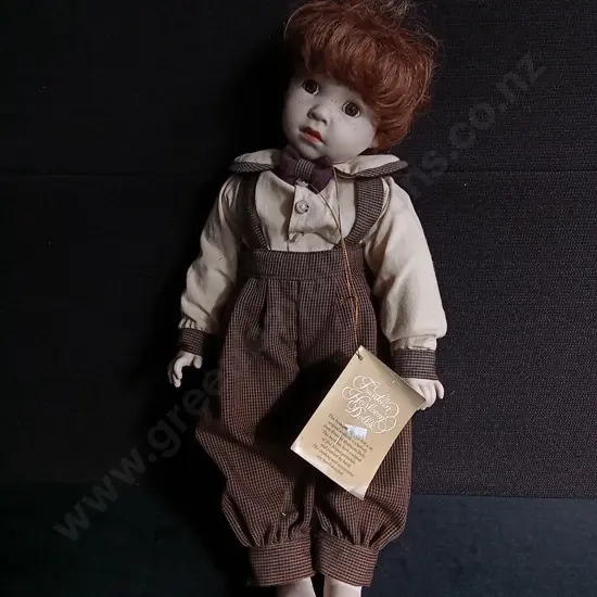 VINTAGE 1994 FRANKLIN MINT DANNY PORCELAIN DOLL COCA COLA HEIRLOOM SERIES, H 45 CM