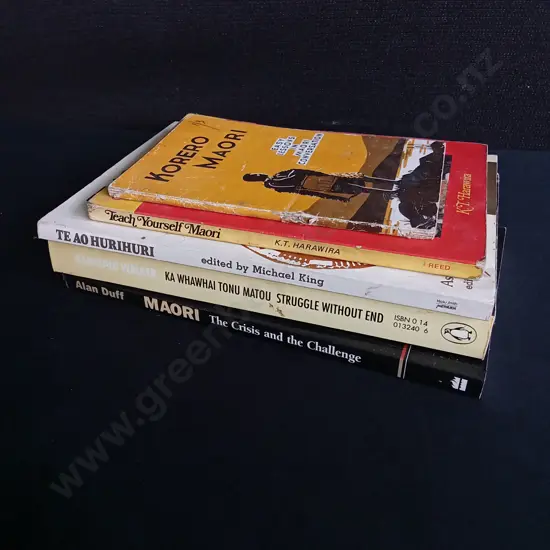 5 MAORI BOOKS