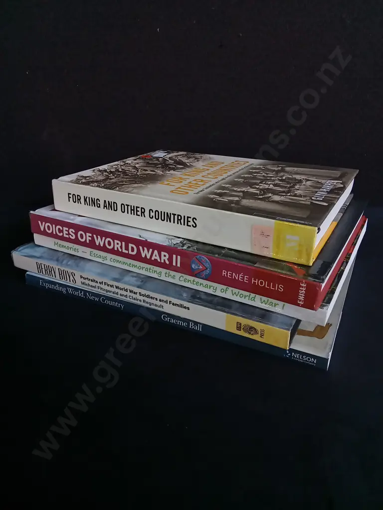 5 PIECES BOOKS ON WAR Image 1++